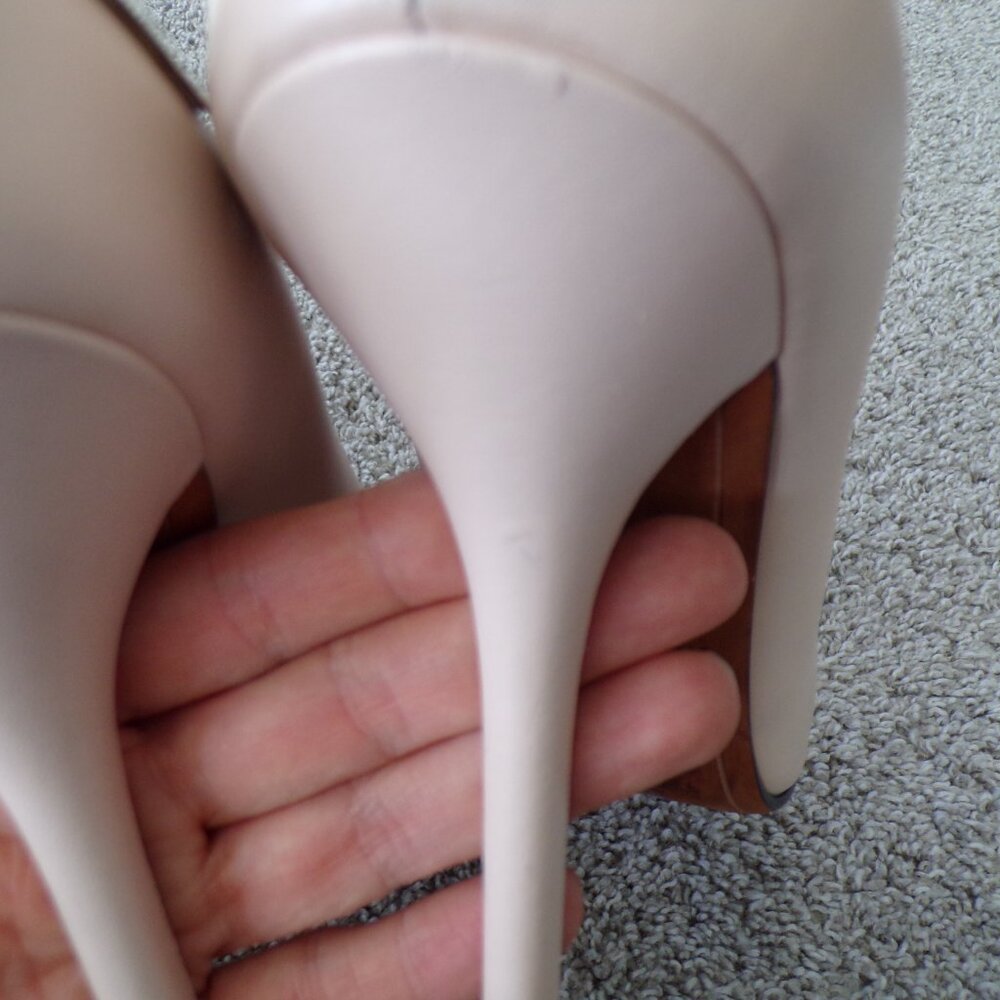 Givenchy leather cream pumps 40 made in ITALY - Picture 7 of 12